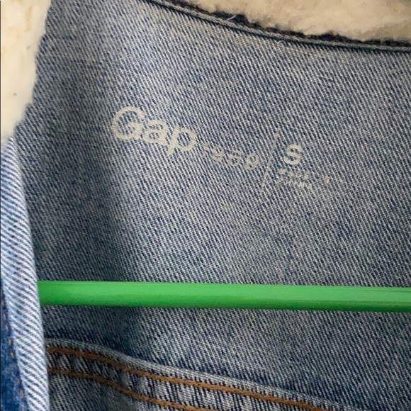 Gap shearling collar jean jacket - Picture 3 of 5